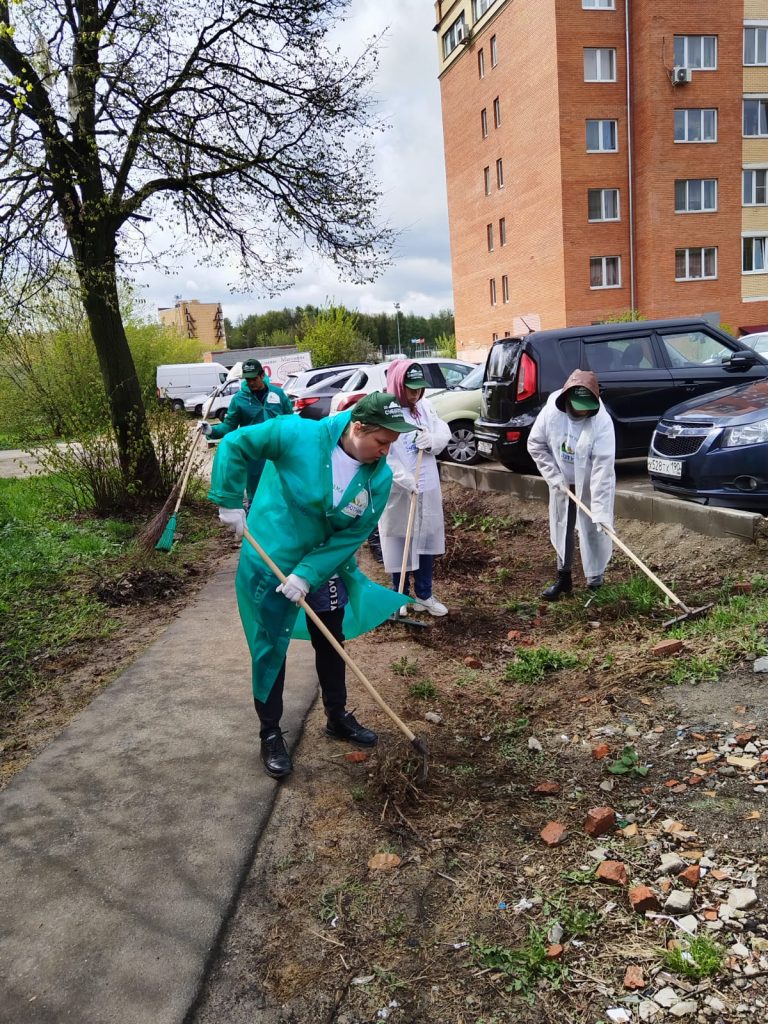 Коммунальные город. Субботник картинки. Креативный субботник фото. ЖКХ Чехов Стремилово. Чехов ЖКХ ул ил.